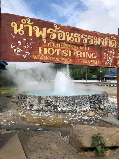 Chiang Mai: Chiang Rai White, Blue & Black Temples Day Tour - Why this Chiang Rai day trip works