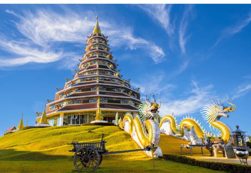 Chiang Mai: Chiang Rai White, Blue, Red Temples & Long Neck - Huay Pla Kang and the Red Temple question