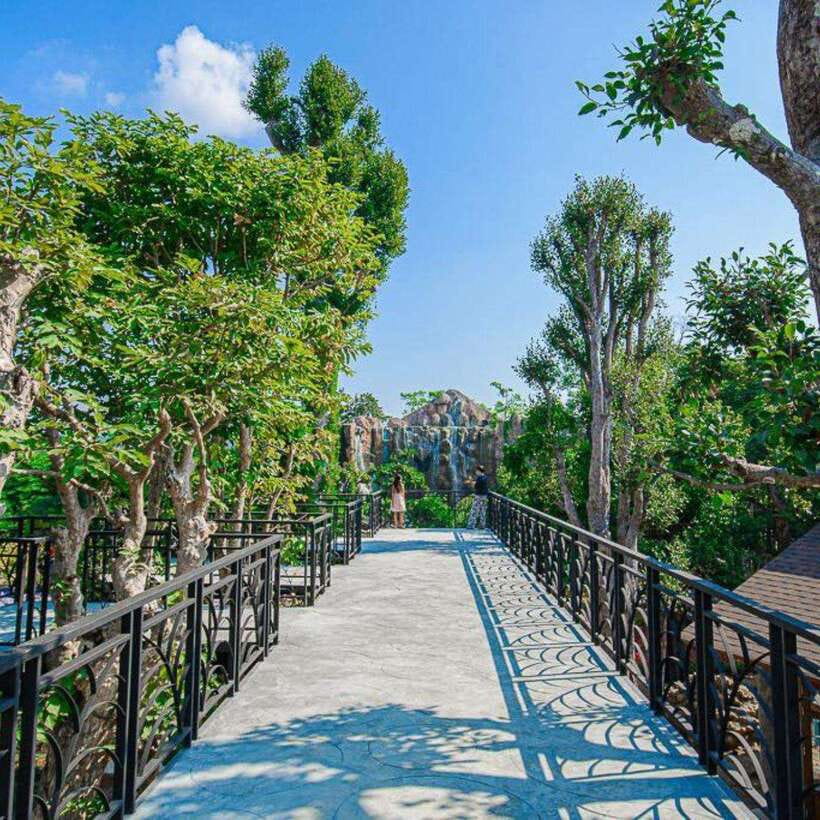 Chiang Mai: Dantewada ,Wat Ban Den Temple & Cafe Elephant - Why this Chiang Mai day trip works