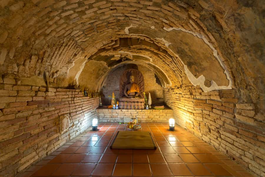 Chiang Mai Discover Hidden Gem Northern Temples I Thailand - Wat Umong brings you into the tunnels