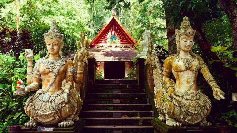Chiang Mai: Doi Suthep and Wat Pha Lat Temple Evening Tour - Wat Pha Lat: a quiet start in the forest