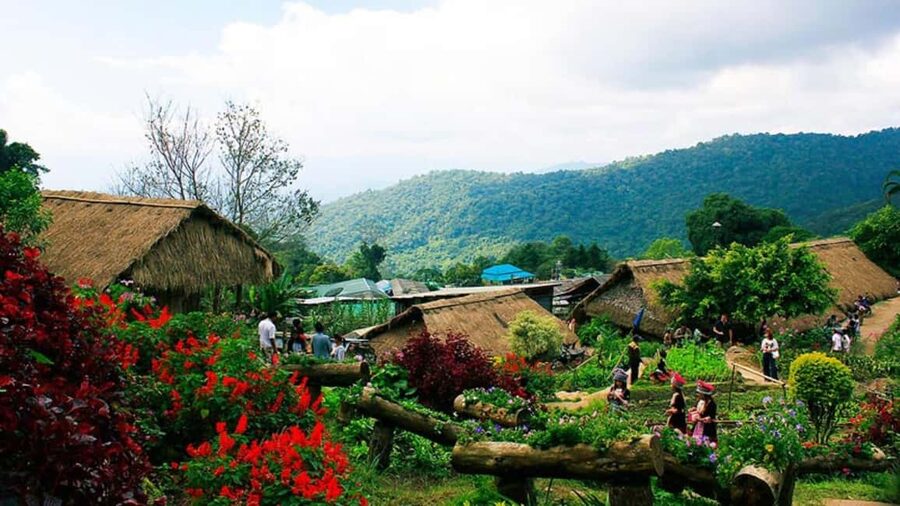Chiang Mai: Doi Suthep Temple & Hmong Hill Tribe Culture - What makes this four-hour tour worth considering