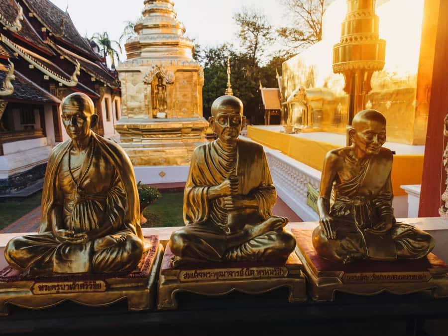 Chiang Mai: Doi Suthep Temple & Sticky Waterfall Trip - Finding quiet at Wat Pha Lat