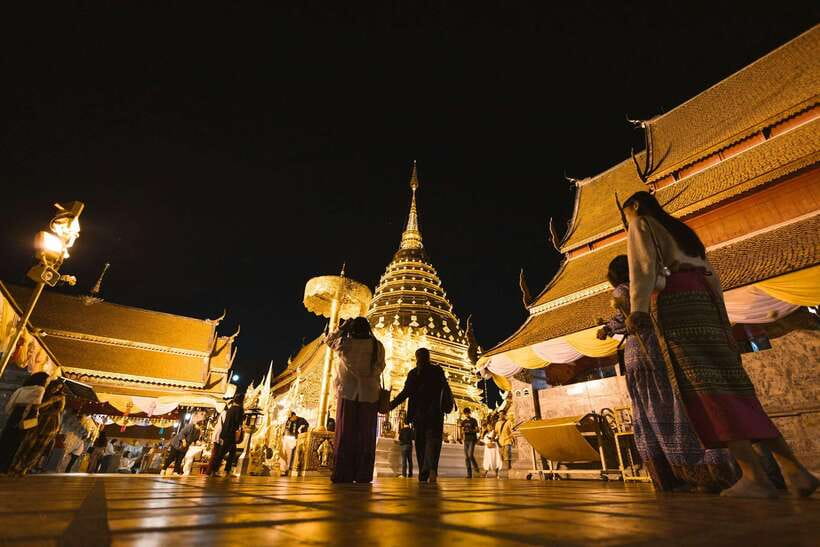 Chiang Mai: Doi Suthep & Wat Umong OR Wat Pha Lat Night Tour - The 5:00 to 5:30 PM pickup and van ride