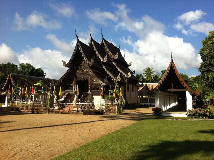 Chiang Mai:Hidden Gems: From Ancient Ruins to Serene Temples - Wat Ram Poeng at 9:45 AM: spotting a rare Lanna stupa