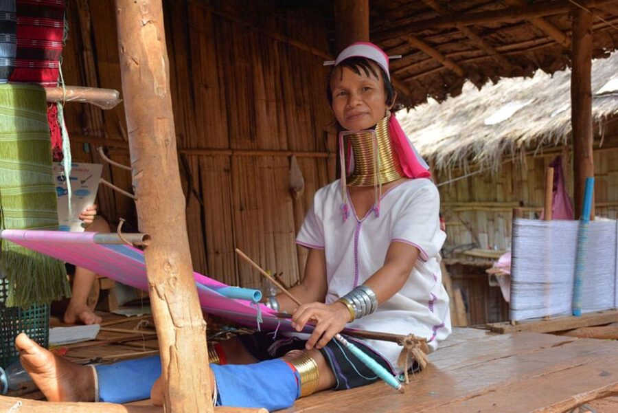 Chiang Mai: Long Neck Village & Chiang Rai’s Iconic Temples - Key points to know before booking
