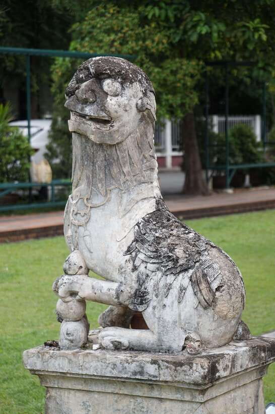 Chiang Mai: Temple And City Walking Tour Part I - The value of learning from a former monk