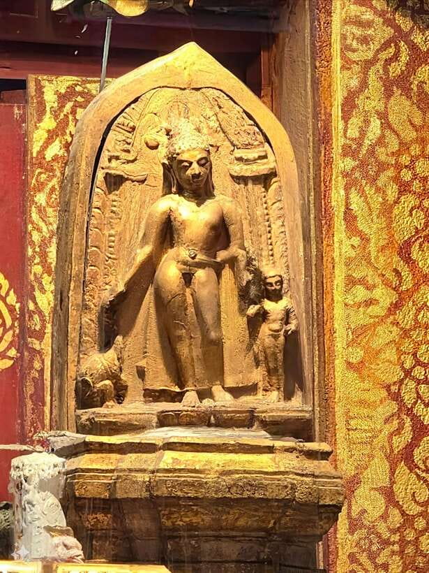 Chiang Mai: Temple & City Tour Part II - Wat Ku Tao and a Burmese ruler’s memorial