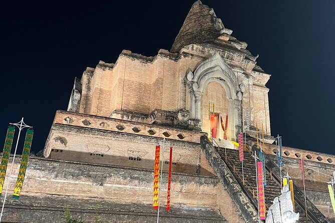 Chiang Mai Temples and Market Tuk-Tuk Evening Night Tour - Why an evening tuk-tuk tour works well in Chiang Mai