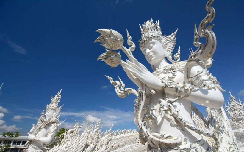 Chiang Mai: White, Blue & Big Buddha Temples in Chiang Rai - Is $51 good value?