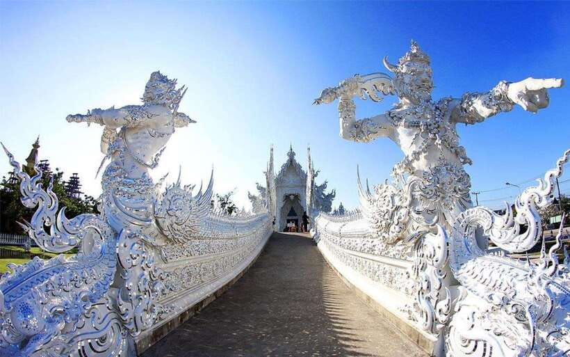 Chiang Mai: White, Blue & Big Buddha Temples in Chiang Rai - Choosing the Long Neck Karen Village option