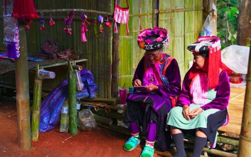Chiang Mai: White & Blue Temples, Black House & Hill Tribes - The Long Neck Karen Village choice
