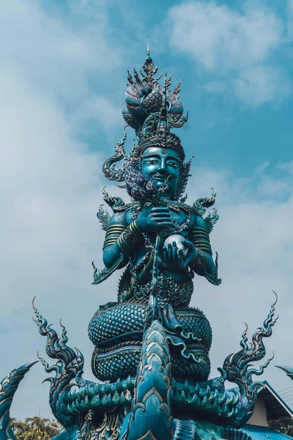 Chiang Rai: Private 1 Day Temple Tour - Wat Phra Kaew offers a quieter temple contrast