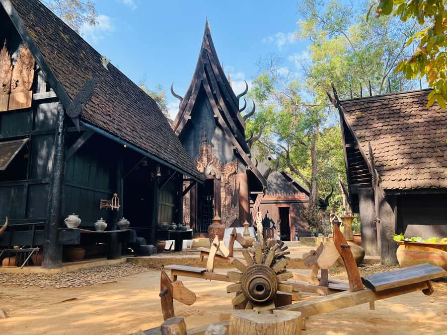 Chiang Rai:Private Transfer to Chiang Mai with Temples Visit - Should you book this Chiang Rai transfer?
