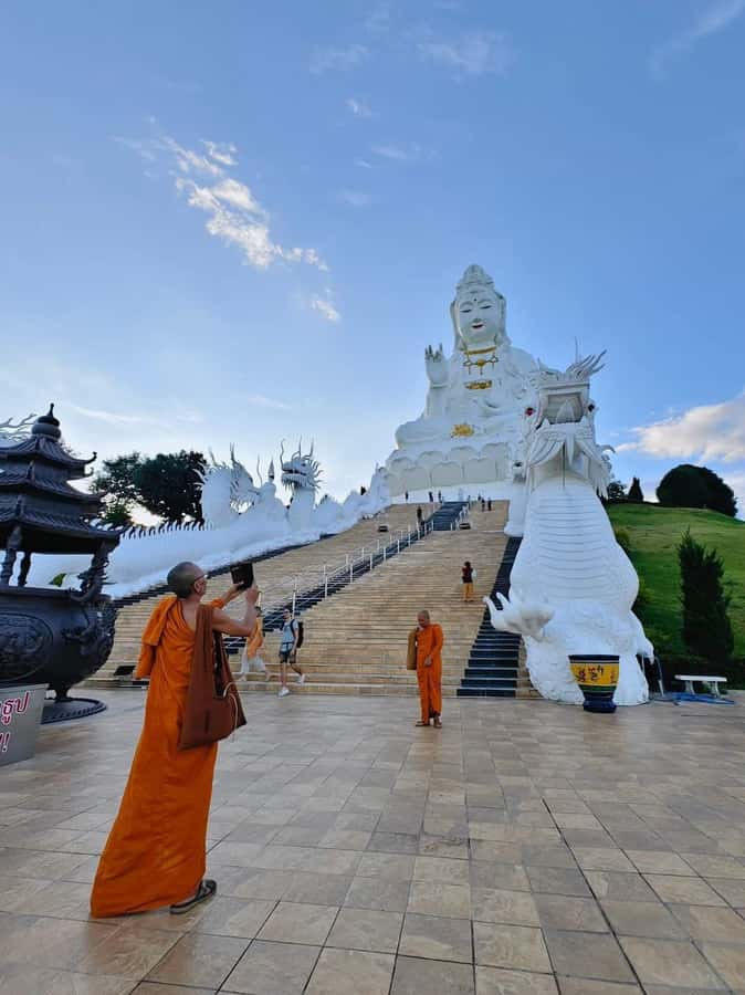Chiang Rai Red Temple & Golden Triangle Boat Trip Free Lunch - Included lunch: useful, but not the main attraction