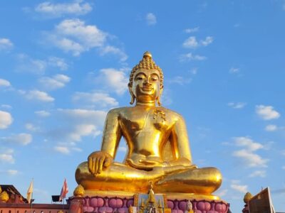 Temple Treasures & Popular Sightseeings (Buffet)