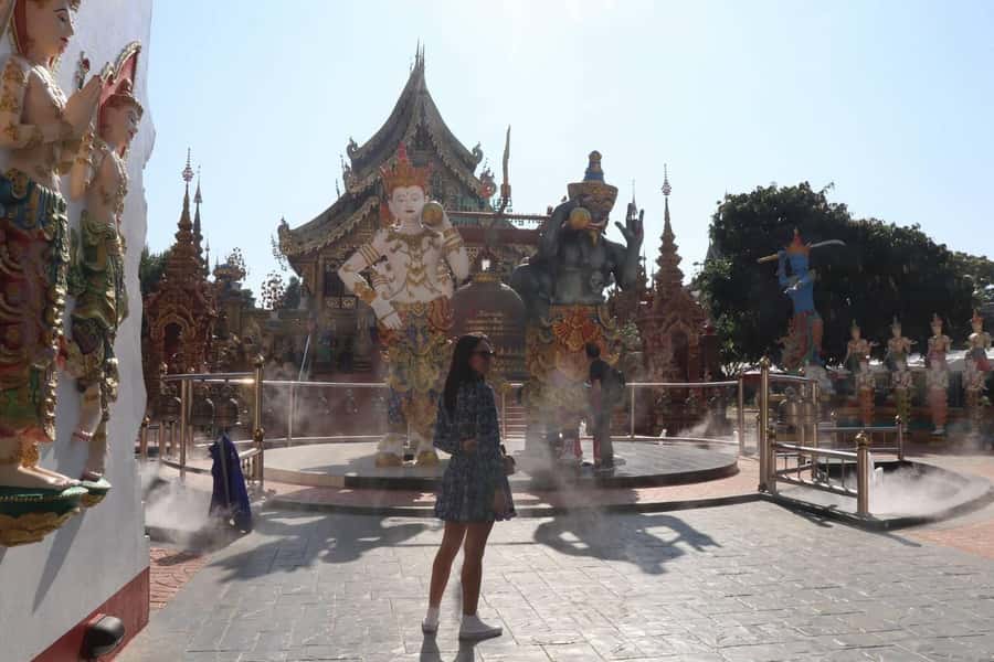 Chiang Rai: Temples Trip with Sang Kaew and Lalitta Cafe - The guide can shape the whole experience
