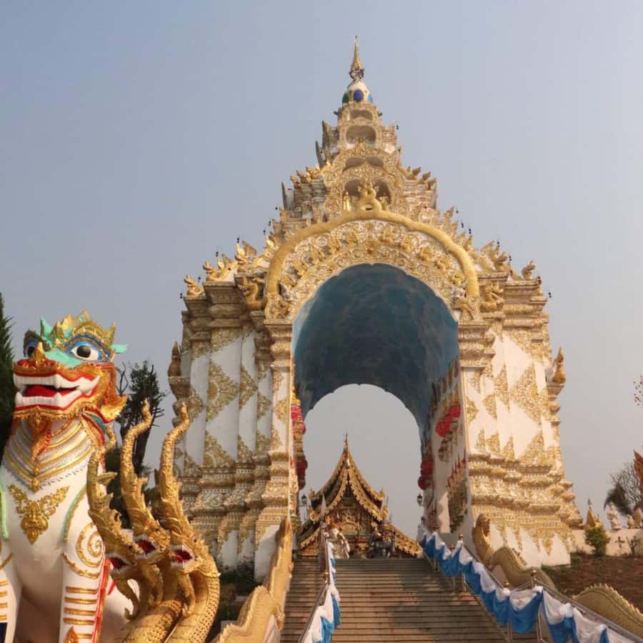 Chiang Rai: Temples Trip with Sang Kaew and Lalitta Cafe - Mae Khachan Hot Spring gives you a gentle start