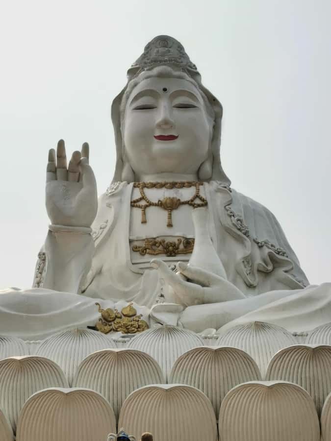 Chiang Rai White, Blue, Red 3 Temples Tour - Dress, timing, and practical details