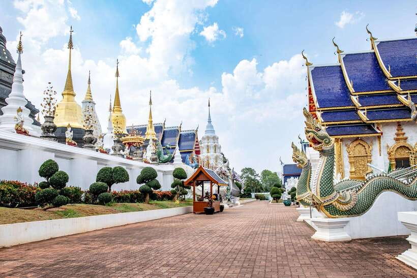 Chiangma: Wat ban den, Blue Temple & Sticky Waterfall. - What the $57 price includes