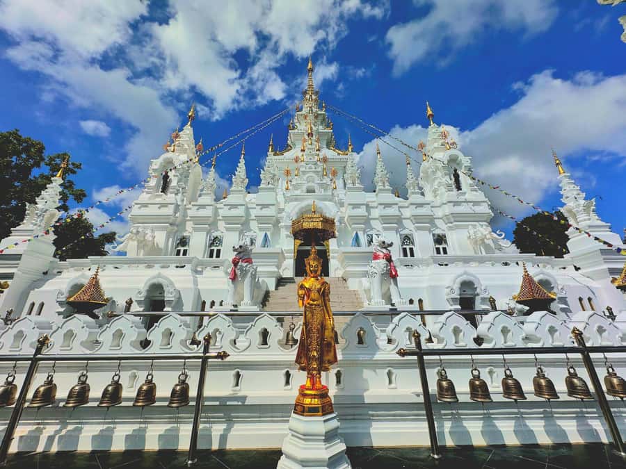 Chiangmai : Rainbow Cave , Unseen Canyon and Lanna temple - The viewpoint, picnic, and slower middle of the day