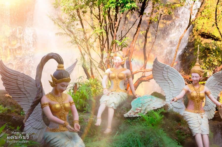 Chiangmai to Chiangrai: 3 Temples, Hot Springs& Lalitta Cafe - Longneck Karen Village and the ethical question