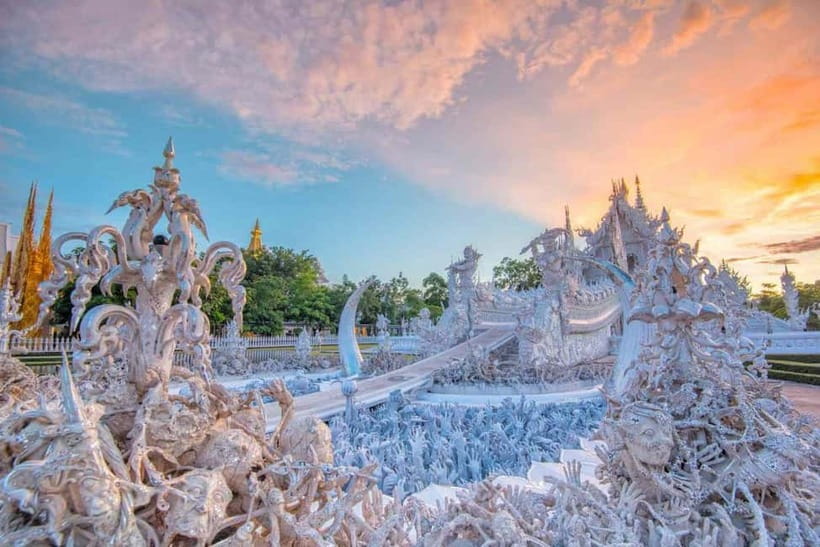 Chiangrai : Half Day Tour 3 Famous Temples / (Private tour) - Booking details worth confirming