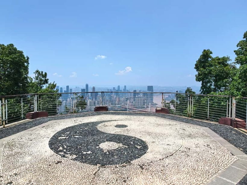Chongqing: Historical Blocks, Temple, and Mountain Tour - Practical details to know before booking
