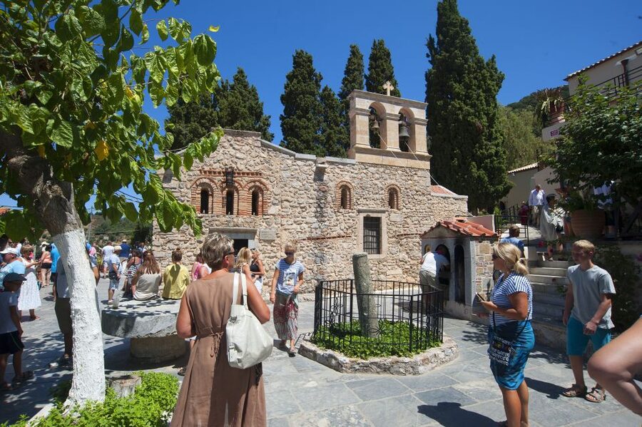 Crete: Lassithi Plateau & Kera Monastery Tour with Ceramics - Who should book this mountain day?
