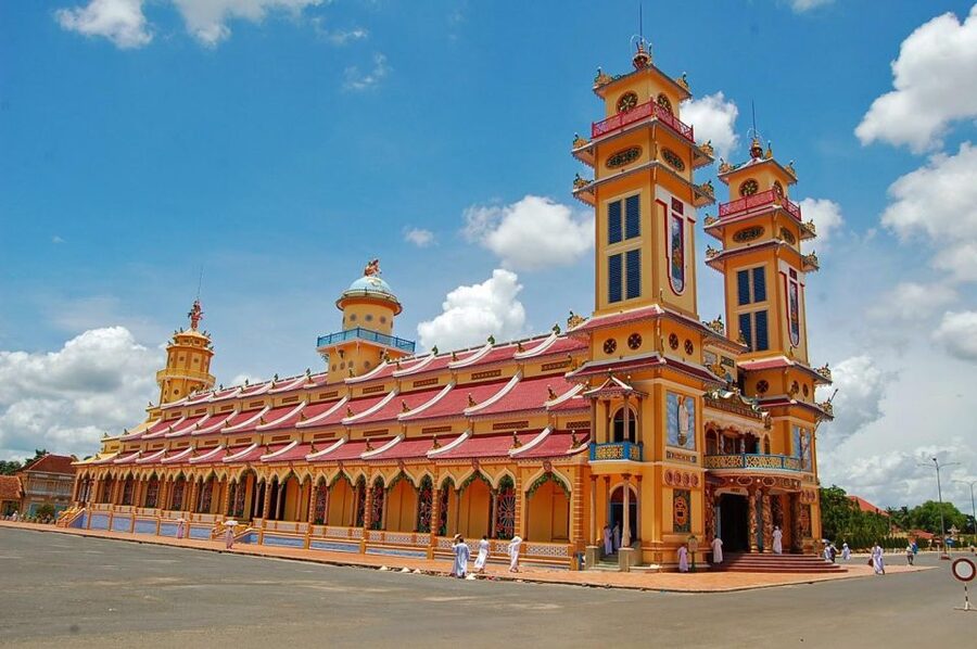 Cu Chi Tunnels, Cao Dai Temple and the Black Virgin Mountain - Comparing the three route options