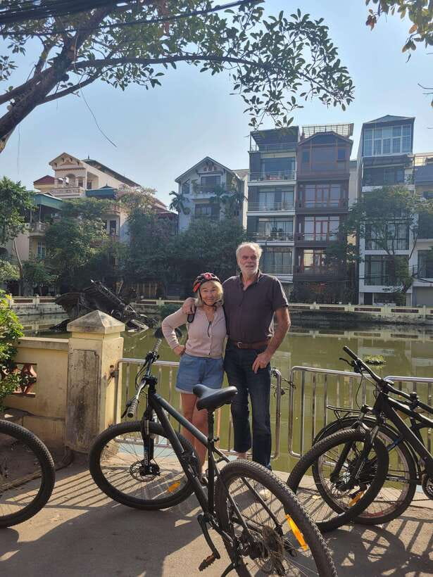Cycling Through Hanoi: Old Quarter Pagodas & Red River Delta - West Lake, Tran Quoc Pagoda, and Truc Bach Lake