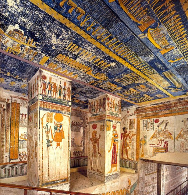 Day Tour visit Edfu Kom Ombo temples from Luxor - What the guide adds to the experience