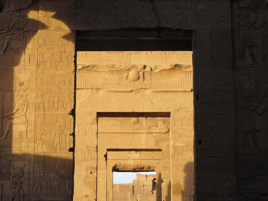 Day Tour visit Edfu Kom Ombo temples from Luxor - Is $90 good value for the day?