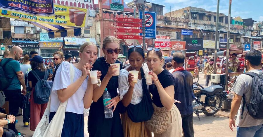 Delhi: Old Delhi's Street Food, Temples & Spice Market Tour - Timing, clothing, and comfort