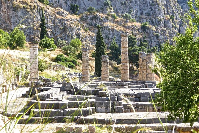 Delphi and Hosios Loukas Monastery Full Day Private Tour - Hosios Loukas, a quiet Byzantine beginning