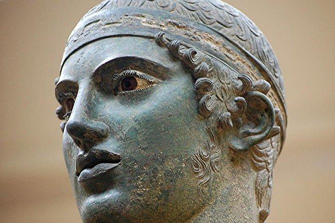 Delphi Full Day Private Tour: Temple of Apollo, Museum, Navel of Earth & Oracle - Delphi Ancient Town: your first look at the sanctuary