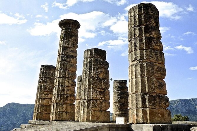 Delphi & Hosios Loukas Monastery Full Day Tour From Athens - Livadeia and the central Greek countryside