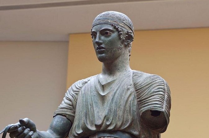 Delphi private tour: Navel of Earth, Apollo Temple, Oracle - Is $558.68 good value for three people?