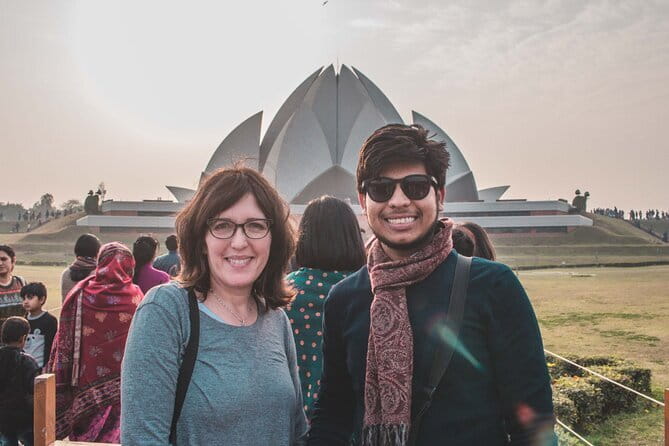 Divine Delhi: Full-Day Tour of Temples & Spiritual Sites - Key points to know before booking