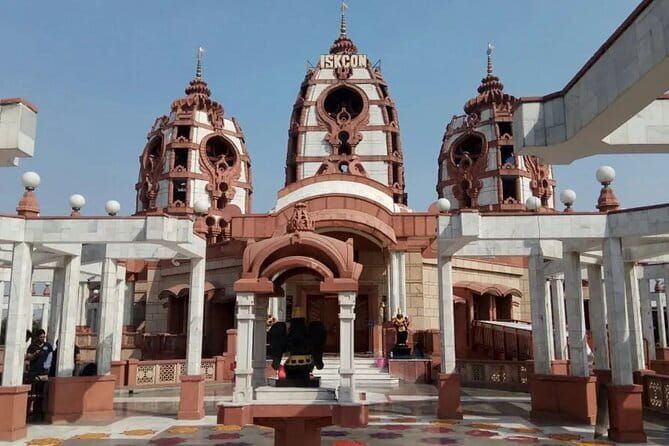 Divine Delhi: Full-Day Tour of Temples & Spiritual Sites - Why the private car changes the day
