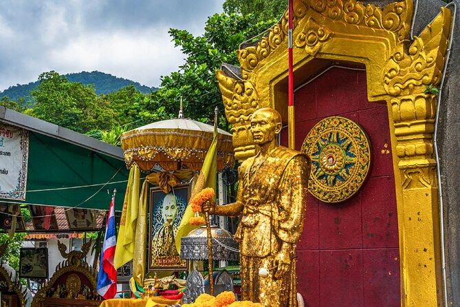 Doi Suthep and Wat Pha Lat Sunrise Tour (Small Group Only) - Wat Umong and its 700-year-old tunnels