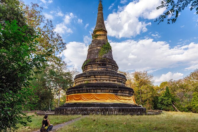 Doi Suthep and Wat Pha Lat Sunrise Tour (Small Group Only) - Pickup, meeting point, and practical details