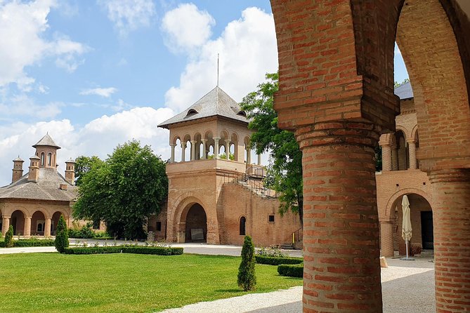 Dracula's Tomb Snagov Monastery | Mogosoaia Palace - PrivateTour - Mogosoaia Palace and Brancovenesc Design