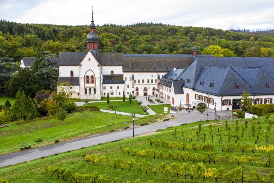 Eltville: Eberbach Monastery Entry Ticket - Walking through the monks’ bedrooms and dining room