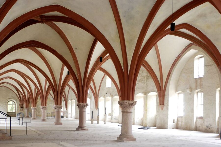 Eltville: Eberbach Monastery Entry Ticket - Entering through the basilica and cloister