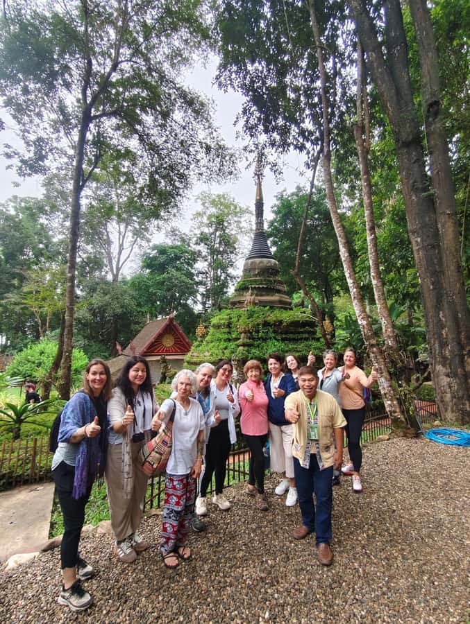 Ex-monk city & temples walking tour: (3.5 hours / 1.7 km.) - Walking onward through the old city