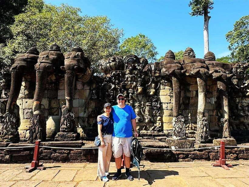 Explore Angkor Temple With Tour Guided - The guide makes the difference