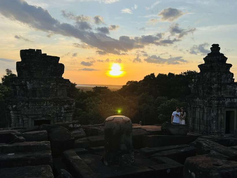 Explore Angkor Wat by Bike and Sunset - Ta Prohm and the power of nature