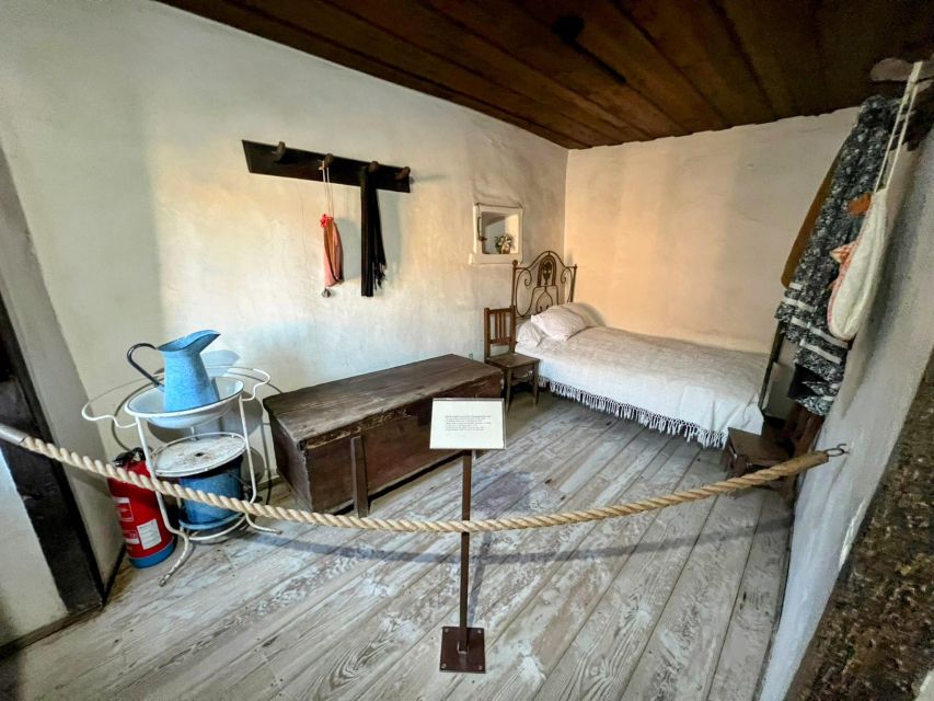Fátima Private Tour: Shrine| Sacred Path |Shepherds House - Rotunda dos Pastorinhos and the children’s homes