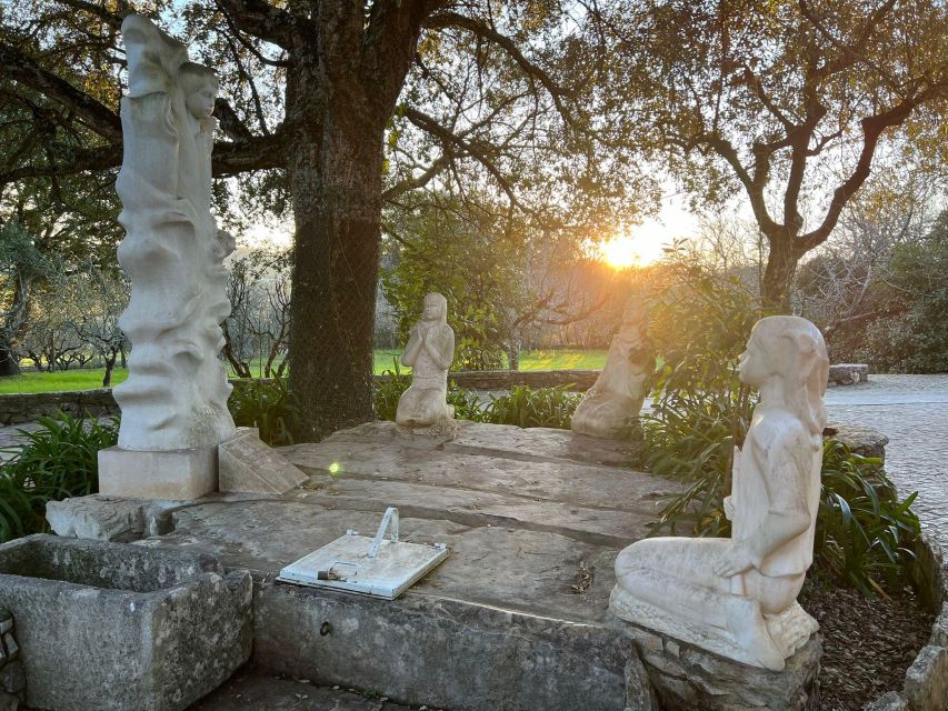 Fátima Private Tour: Shrine| Sacred Path |Shepherds House - Starting at the shrine and the Basilica of the Most Holy Trinity